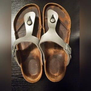 Birkenstock Gizeh Silver Women’s Size‎ 8/38